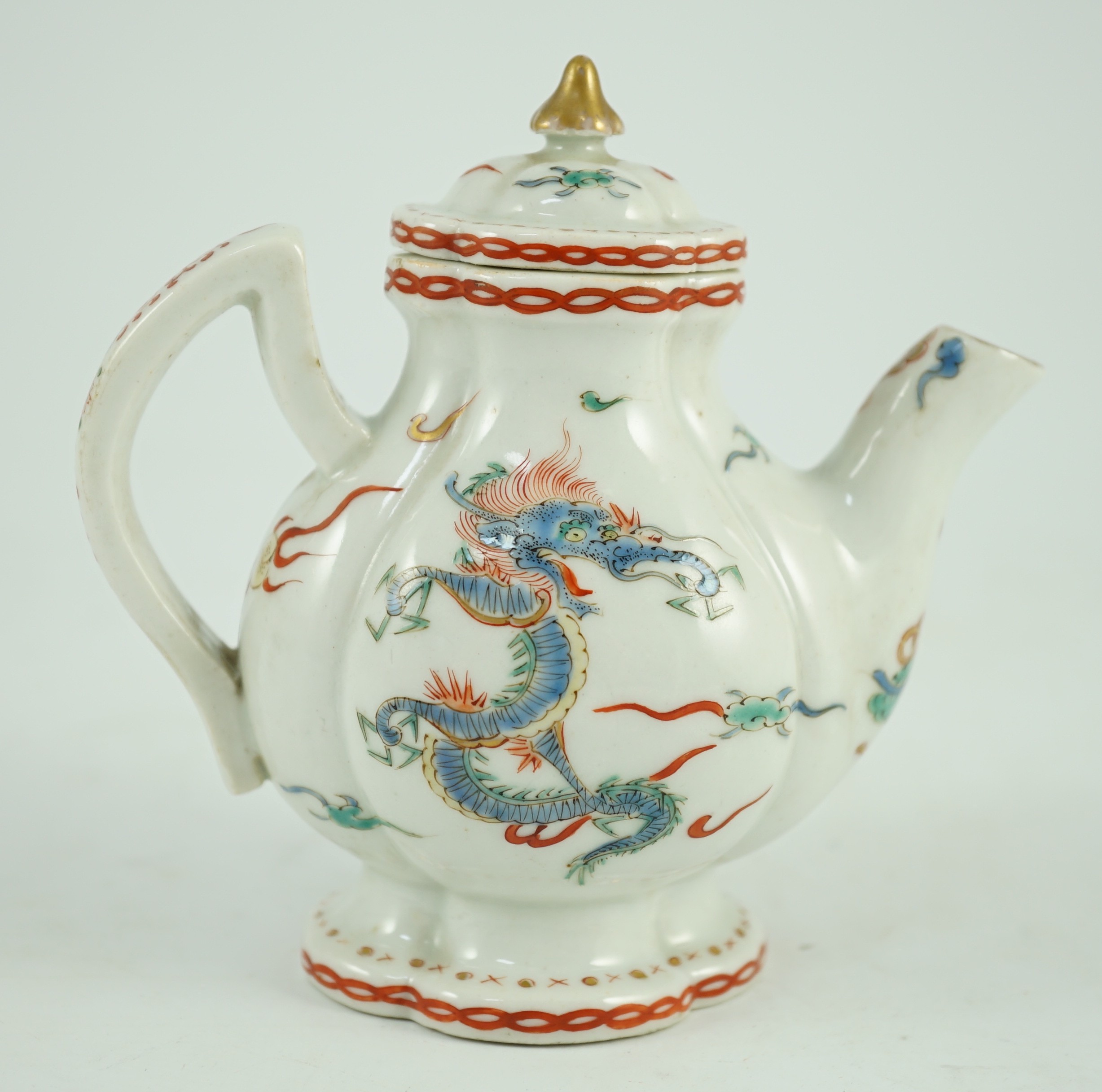 A small Japanese Arita kakiemon style water or teapot, possibly Edo period, 11 cms high, 10.8cm high